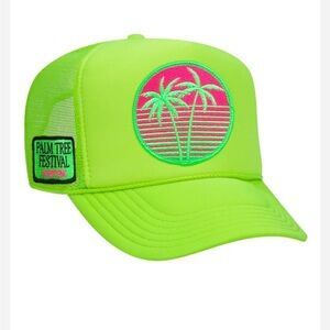 Aviator Nation PALM TREE FESTIVAL HAMPTONS 2023 VINTAGE LOW RISE TRUCKER - MINT